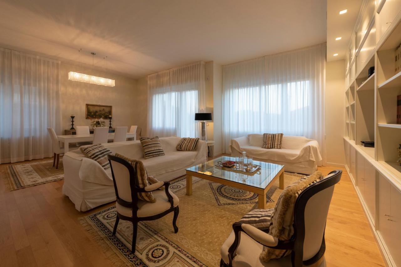 Casa Gramsci Luxury Apartment Pesaro Kültér fotó