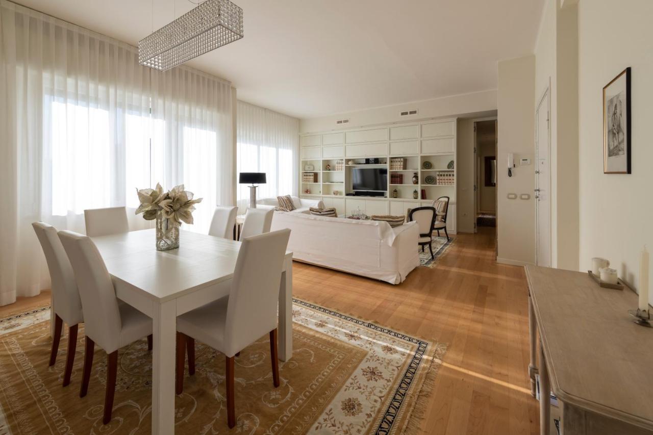 Casa Gramsci Luxury Apartment Pesaro Kültér fotó