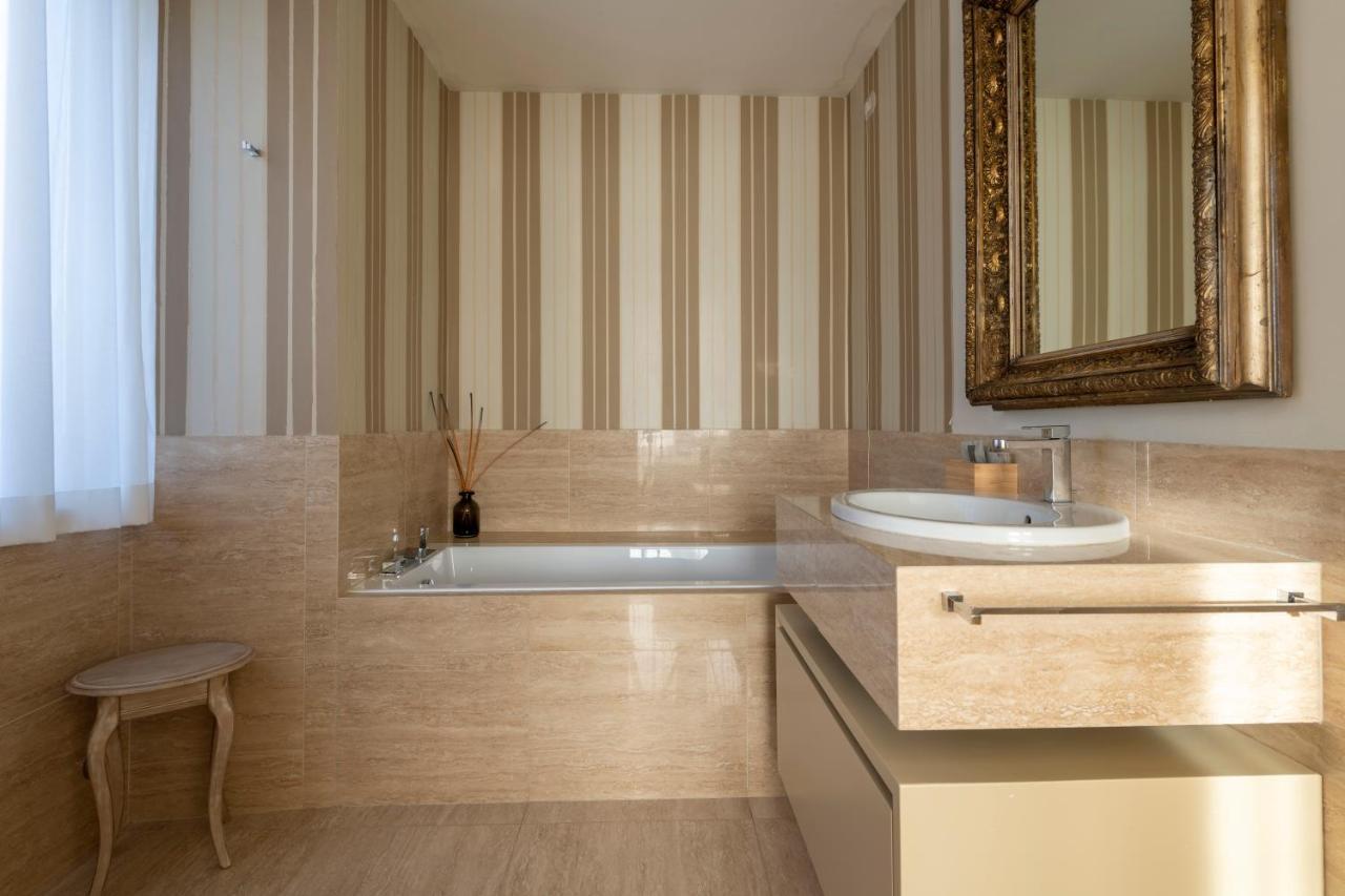 Casa Gramsci Luxury Apartment Pesaro Kültér fotó